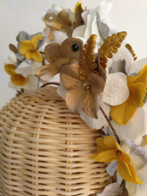 Diadema floral ocre dorado FRIDHA